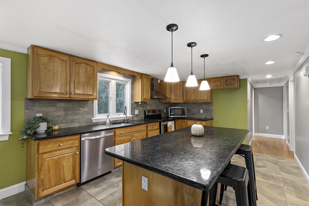 971 State Road Plymouth, MA 02360 - Photo 9 of 42 Gallery Image 9