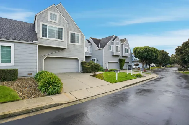 $1,685,000 | 25 Merion Road, Half Moon Bay, CA 94019