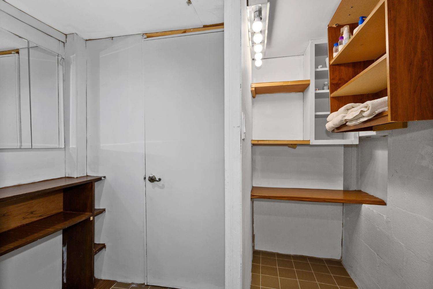 5254 Boomer Road Cincinnati, OH 45247 - Photo 34 of 48 Gallery Image 34