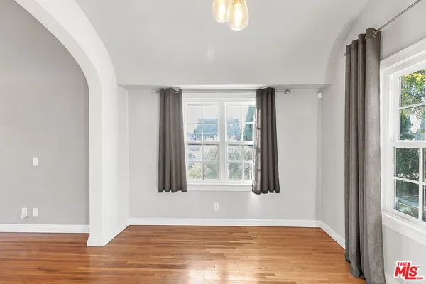 $3,995 | 2630 South Bedford Street, Los Angeles, CA 90034