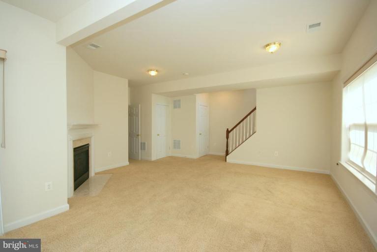 9106 Furey Road Lorton, VA 22079 - Photo 7 of 22 Family Room