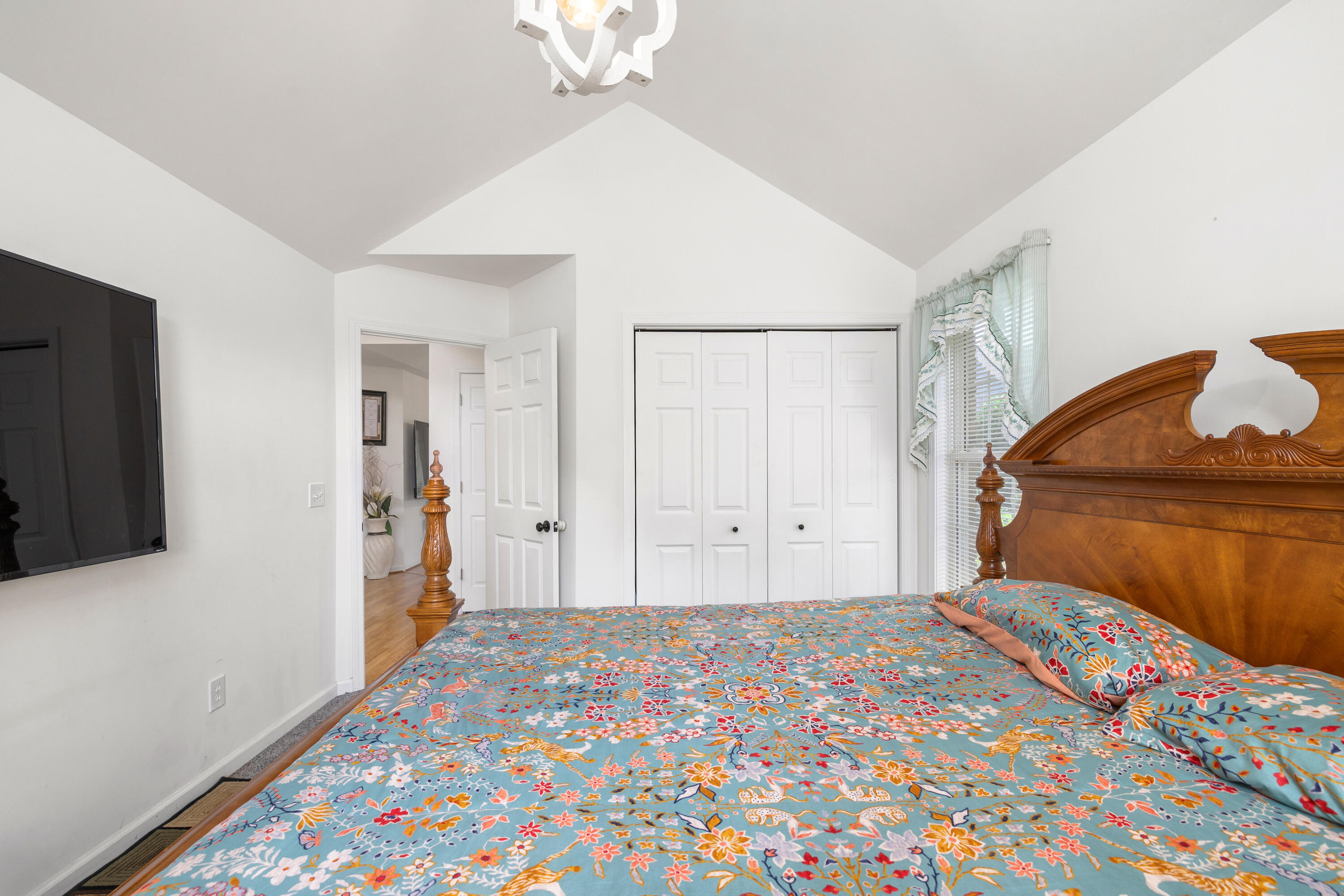 203 Ridge Lake Drive Manning, SC 29102 - Photo 13 of 60 FRONT BEDROOM