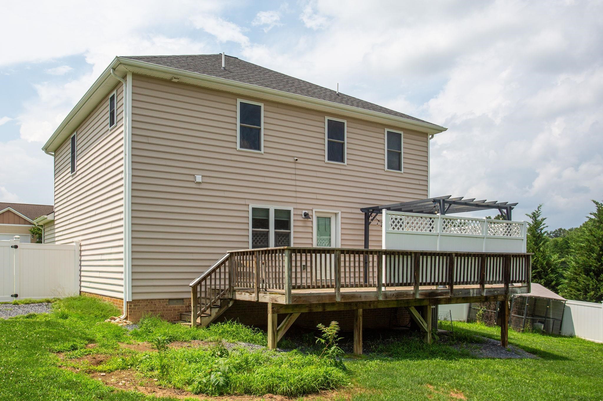 315 Rustic Avenue Broadway, VA 22815 - Photo 17 of 19 As you can see, nice spot for an above ground pool.