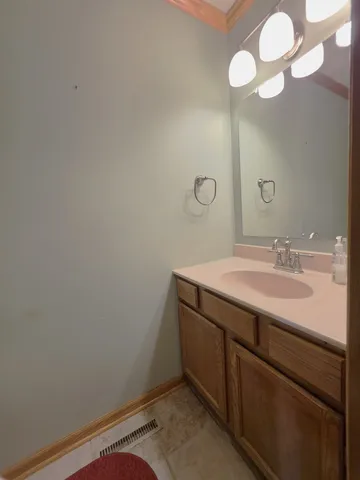 $355,000 | 307 Carriage Trail, McHenry, IL 60050