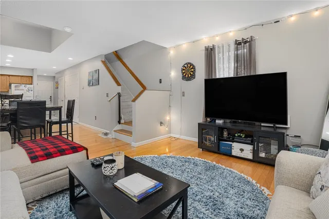 $2,500 | 3524 West Shore Road, Unit 505, Warwick, RI 02886