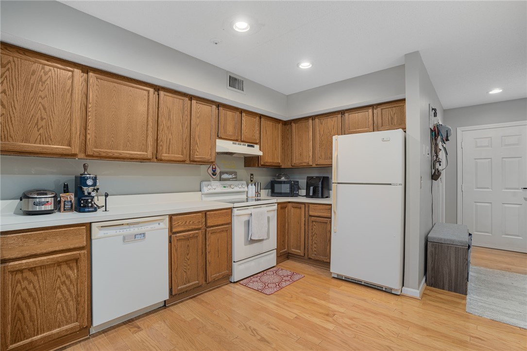 3524 West Shore Road, Unit 505 Warwick, RI 02886 - Photo 7 of 21