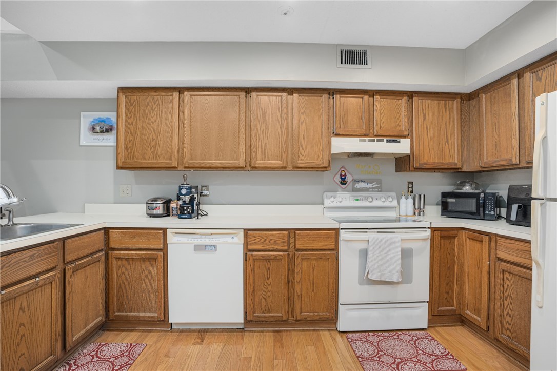 3524 West Shore Road, Unit 505 Warwick, RI 02886 - Photo 8 of 21