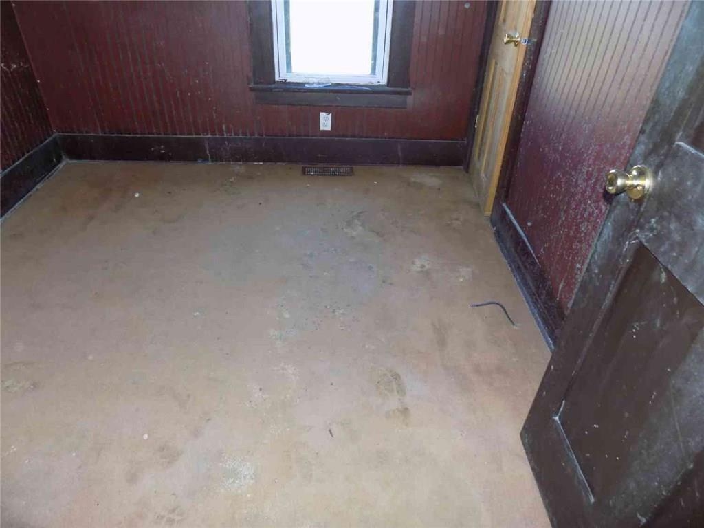 3252 Hadley Road Hadley, PA 16130 - Photo 5 of 12