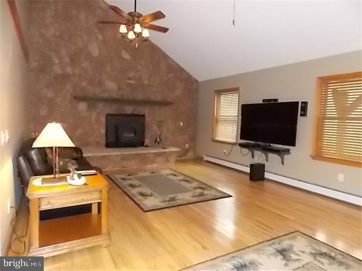 222 Springfield Meeting House Road Wrightstown, NJ 08562 - Photo 2 of 20