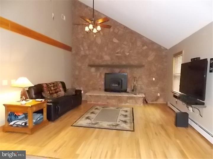 222 Springfield Meeting House Road Wrightstown, NJ 08562 - Photo 3 of 20