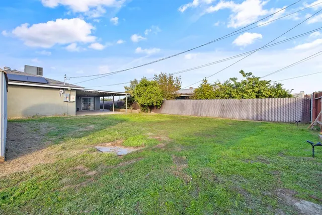 $398,000 | 1015 Geary Avenue, Sanger, CA 93657