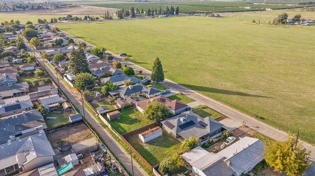 $398,000 | 1015 Geary Avenue, Sanger, CA 93657