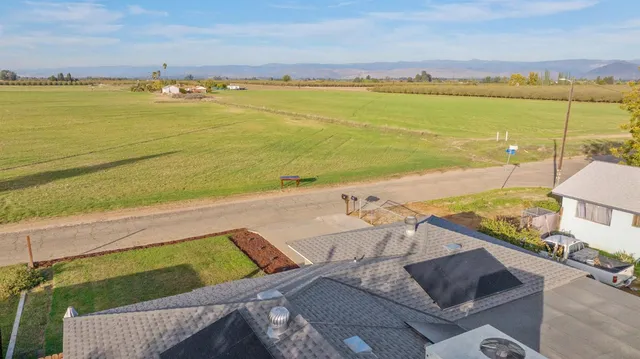 $398,000 | 1015 Geary Avenue, Sanger, CA 93657