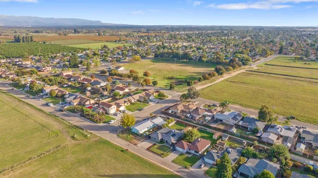 $398,000 | 1015 Geary Avenue, Sanger, CA 93657