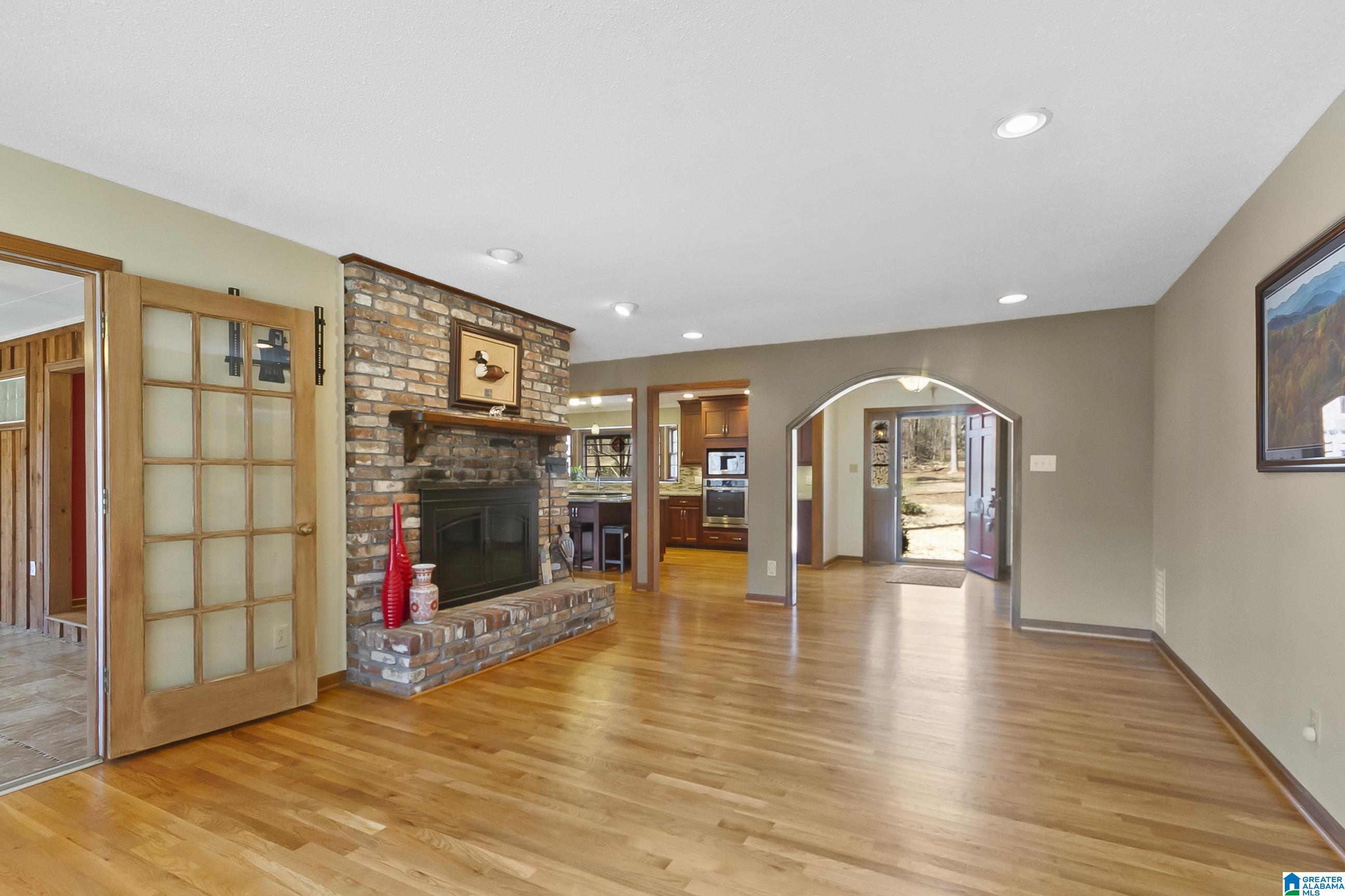 949 Lakeside Drive McCalla, AL 35111 - Photo 8 of 51