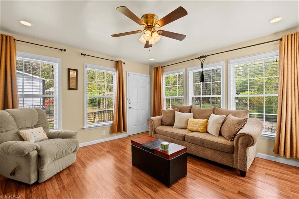 9825 Cherry Grove Road Reidsville, NC 27320 - Photo 17 of 49 SUNROOM