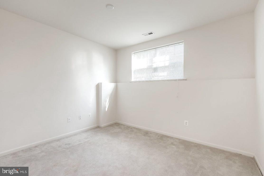 11843 Skylark Road Clarksburg, MD 20871 - Photo 28 of 34 BSMT-Bedroom Size