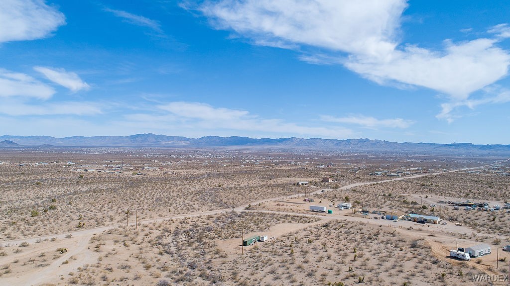 1534 Greer Road Golden Valley, AZ 86413 - Photo 8 of 16 a view of an ocean beach and mountain