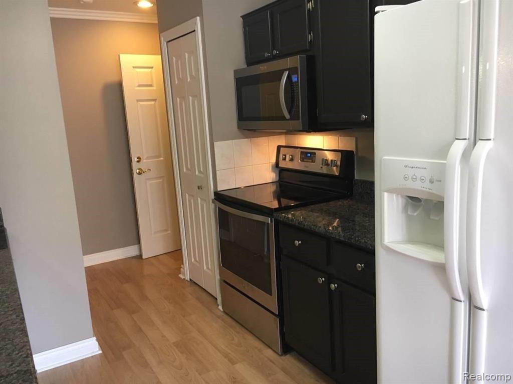 31230 Country Way, Unit 7 Farmington, MI 48331 - Photo 7 of 11