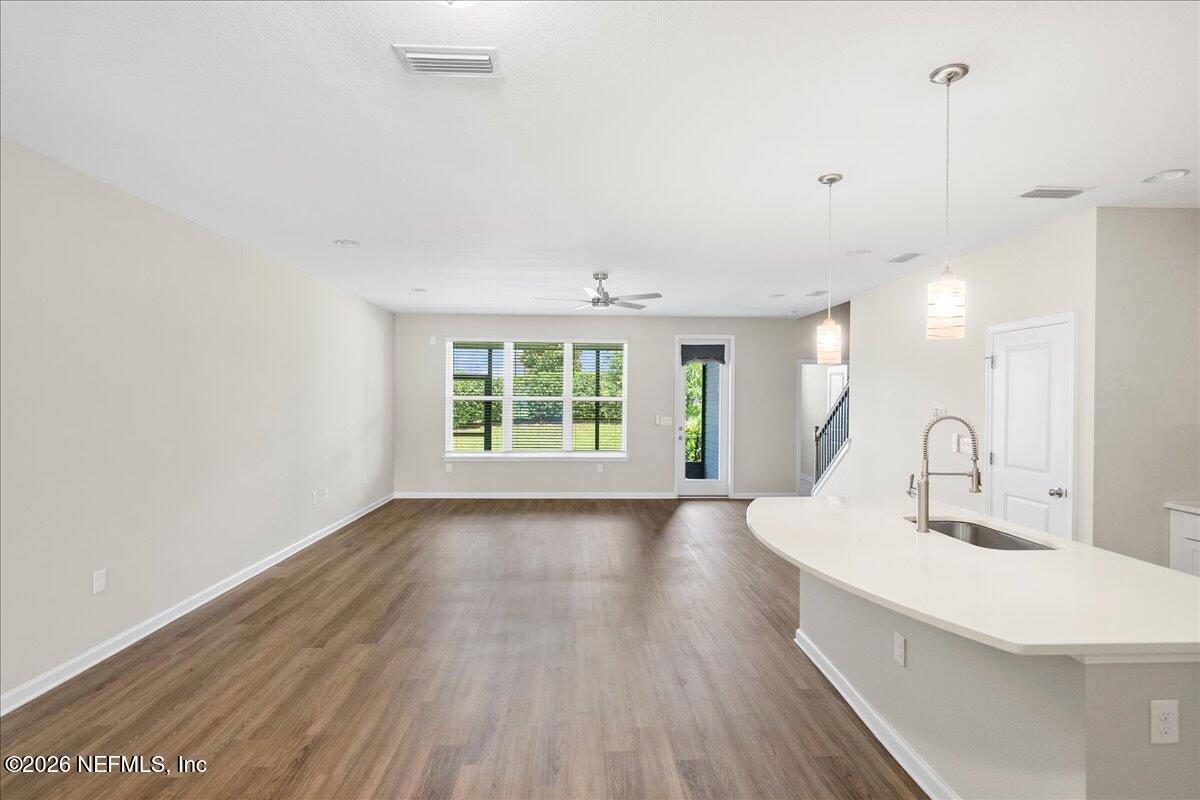 171 Tamar Court St. Augustine, FL 32095 - Photo 3 of 35 05-DSC08940