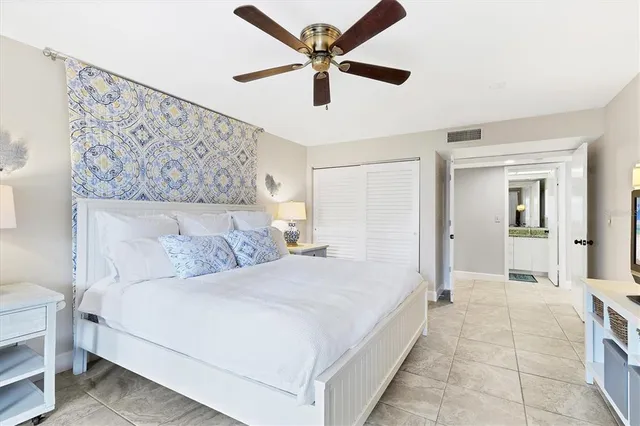 a view of washer and dryer