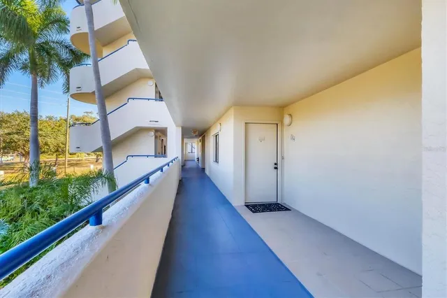 $325,000 | 825 South Osprey Avenue, Unit 104, Sarasota, FL 34236