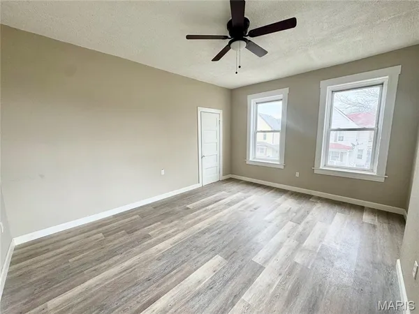 $925 | 2141 Edison Avenue, Granite City, IL 62040