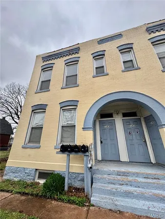 $925 | 2141 Edison Avenue, Granite City, IL 62040