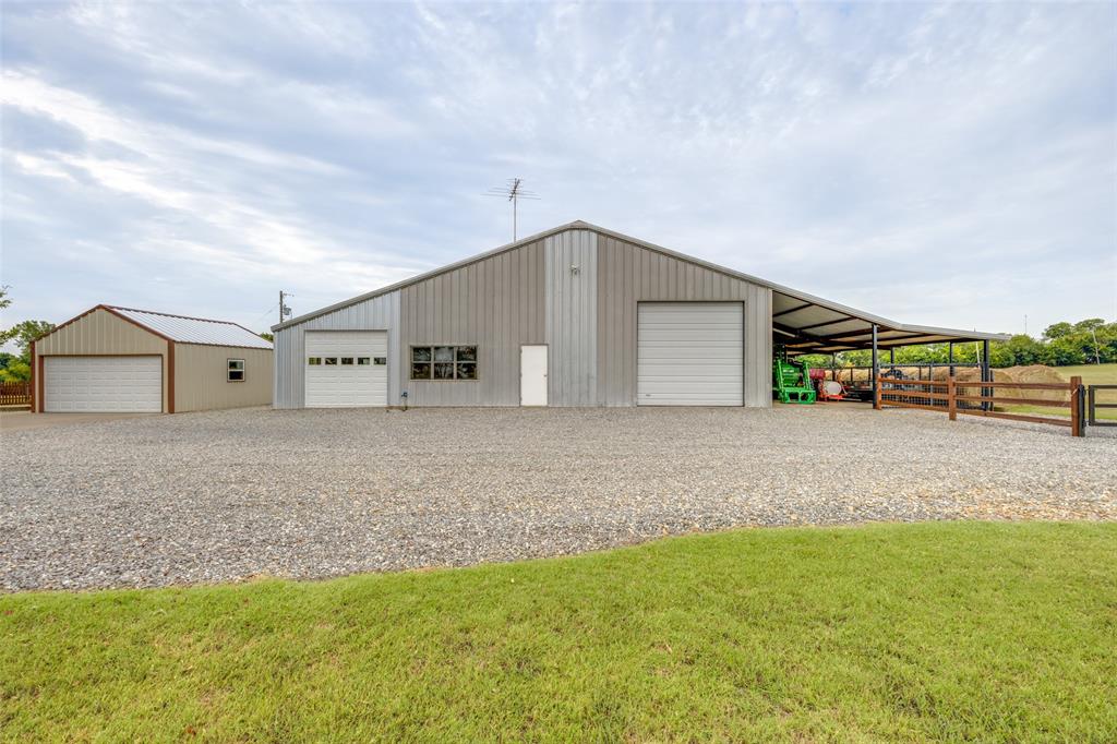 1400 Sears Road Bells, TX 75414 - Photo 5 of 38