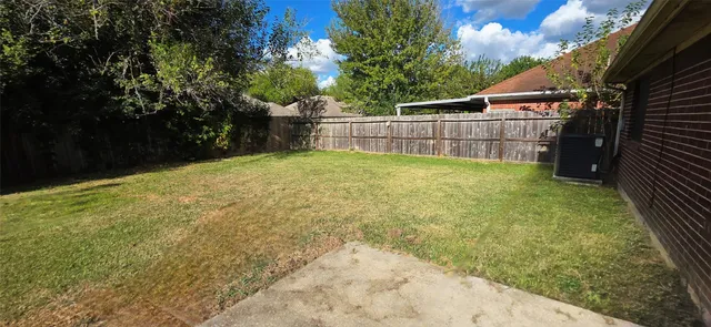 $1,800 | 4711 Stonebridge Street, Baytown, TX 77521