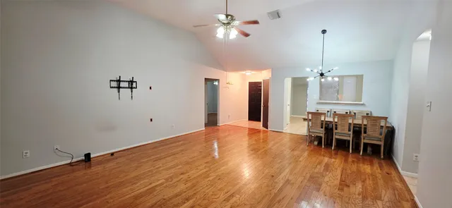 $1,800 | 4711 Stonebridge Street, Baytown, TX 77521