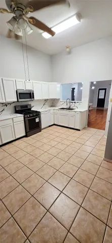 $1,800 | 4711 Stonebridge Street, Baytown, TX 77521