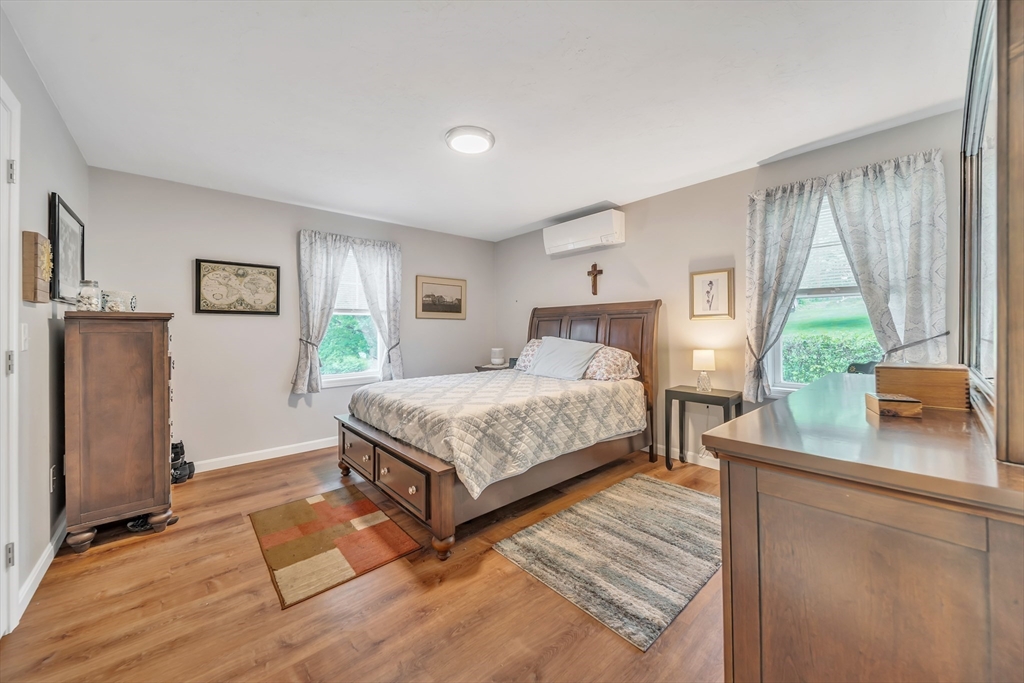 12 Cliff Street Worcester, MA 01607 - Photo 14 of 29