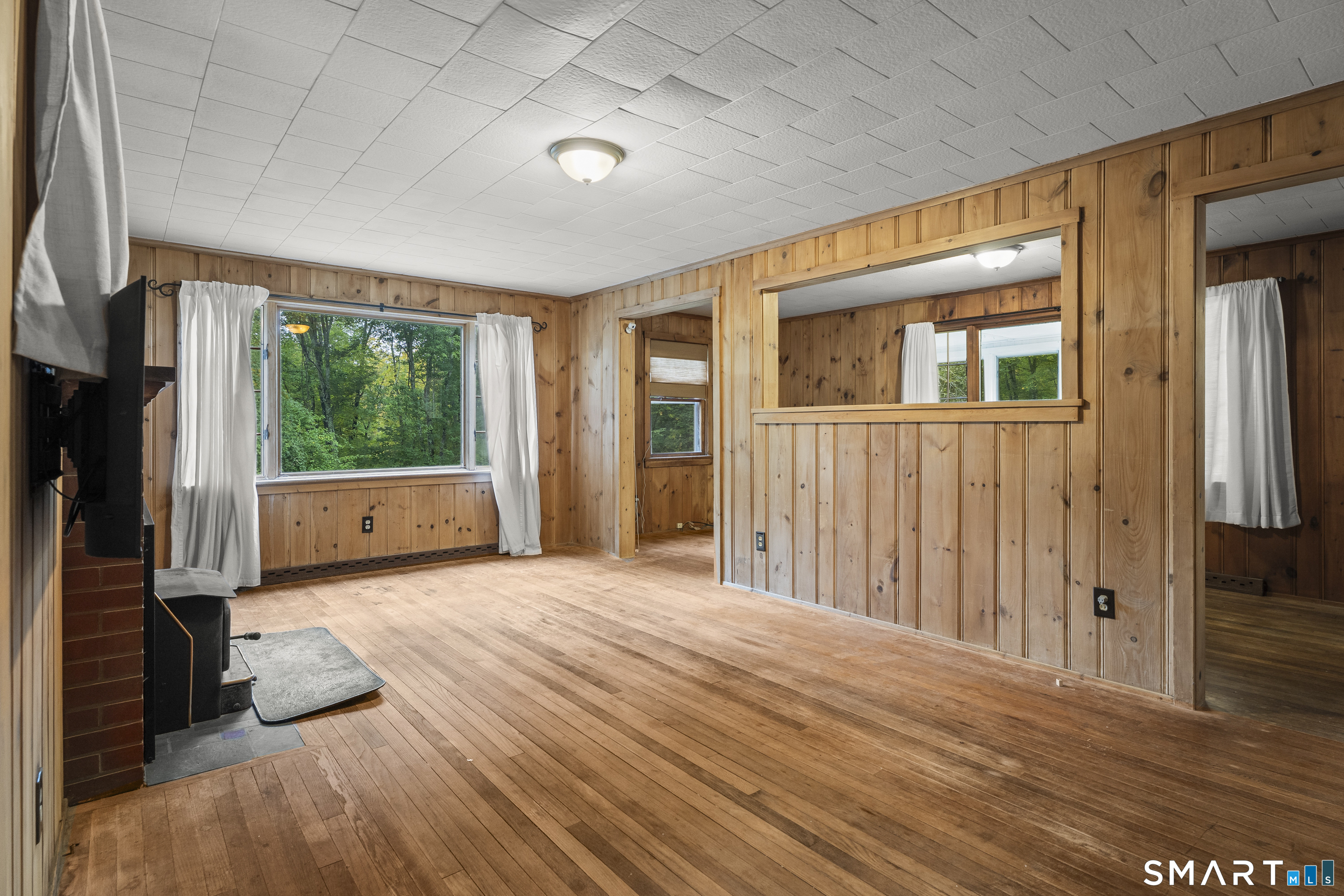 98 Turkey Hill Road Haddam, CT 06438 - Photo 10 of 35 Gallery Image 10