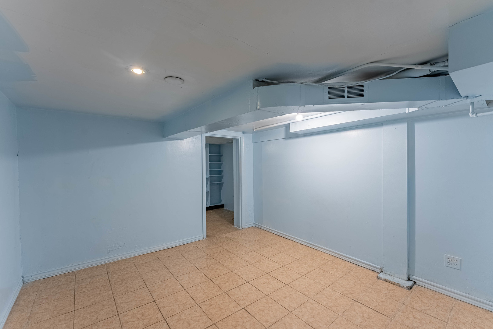 2541 North Mont Clare Avenue Chicago, IL 60707 - Photo 27 of 31