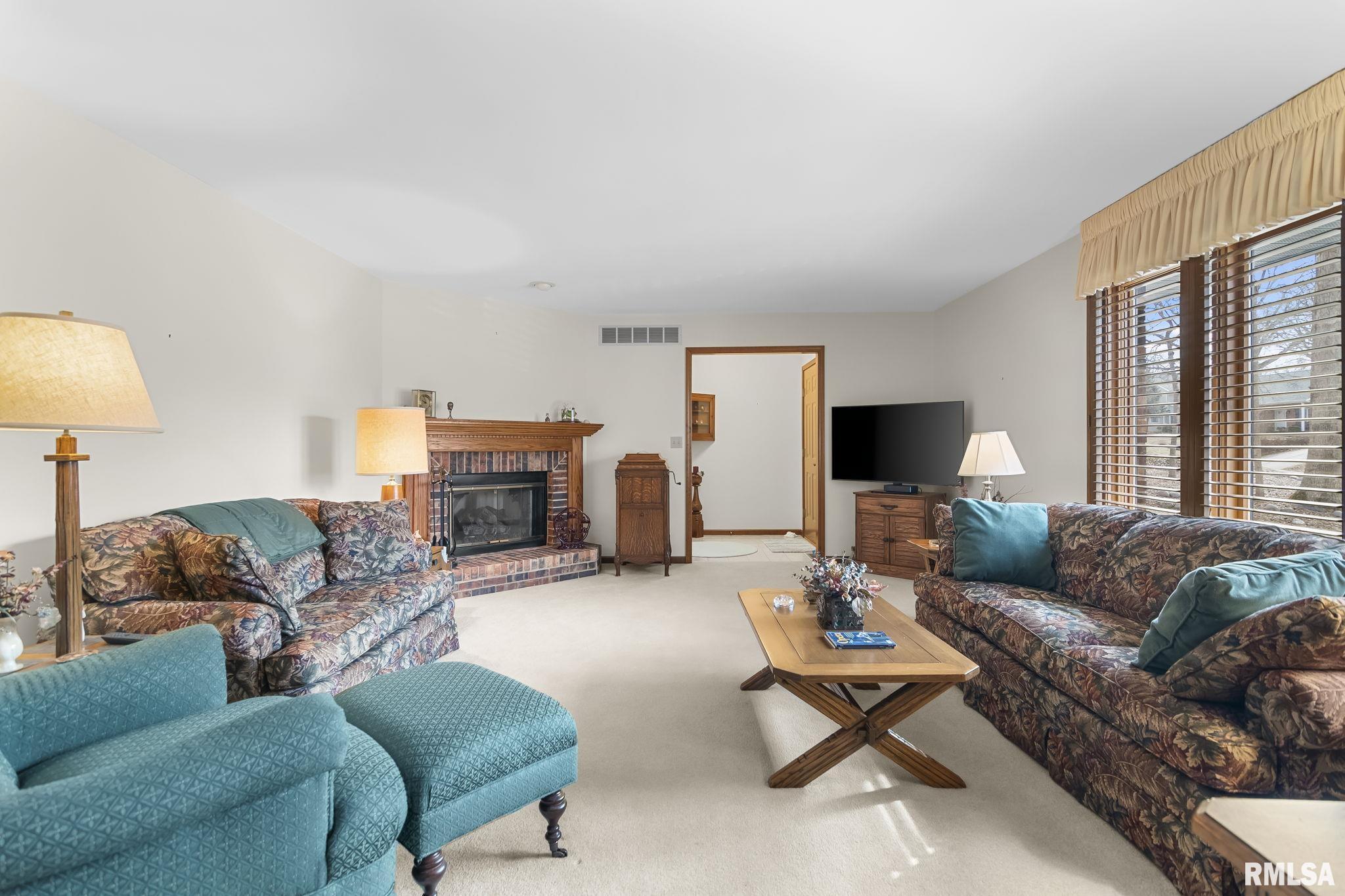 3613 Briana Drive Springfield, IL 62711 - Photo 5 of 42
