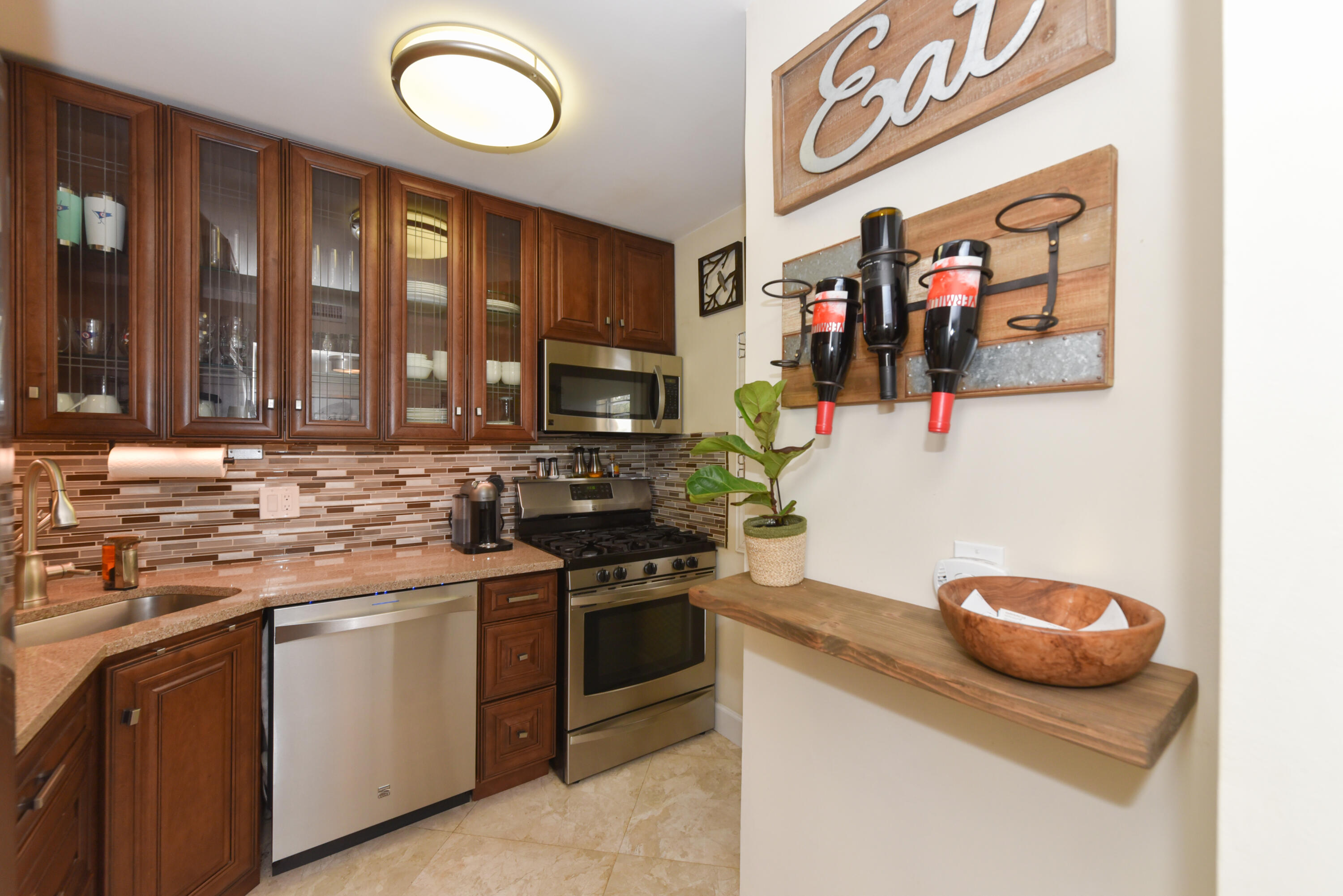 200 East Royal Palm Road, Unit 1040 Boca Raton, FL 33432 - Photo 5 of 40 200 E Royal Palm Rd_104_Denine McKerchie