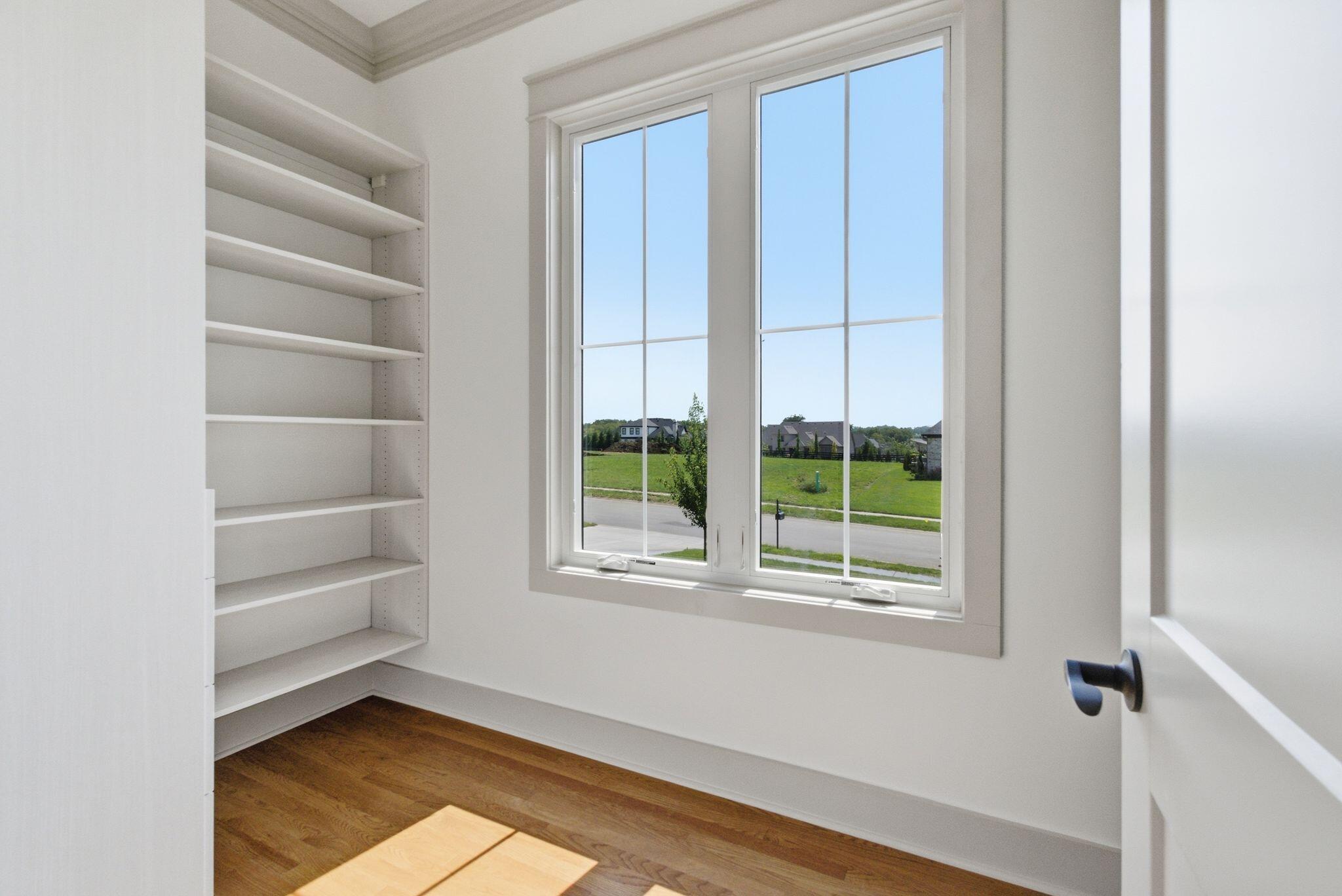 112 Pin Tail Road Nicholasville, KY 40356 - Photo 49 of 73 Primary closet.