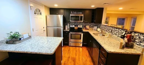 $3,500 | 7 Jaques Street, Unit 2, Somerville, MA 02145