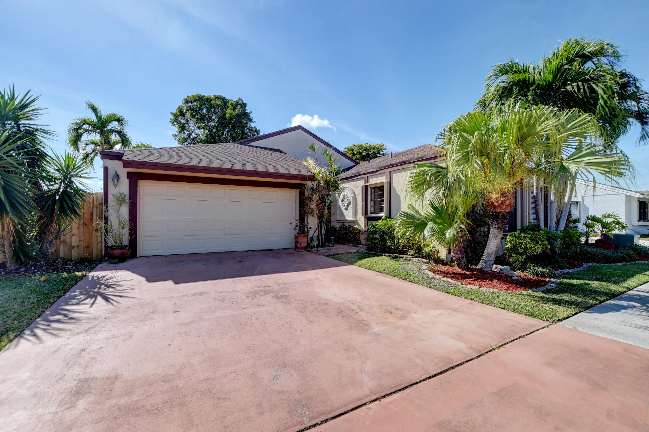 21593 Woodstream Terrace Boca Raton, FL 33428 - Photo 10 of 31 13_ebf_8708and4more