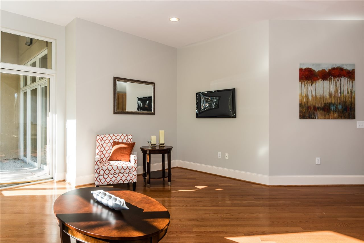 317 West Morgan Street, Unit 217 Raleigh, NC 27601 - Photo 4 of 25 Photo 4