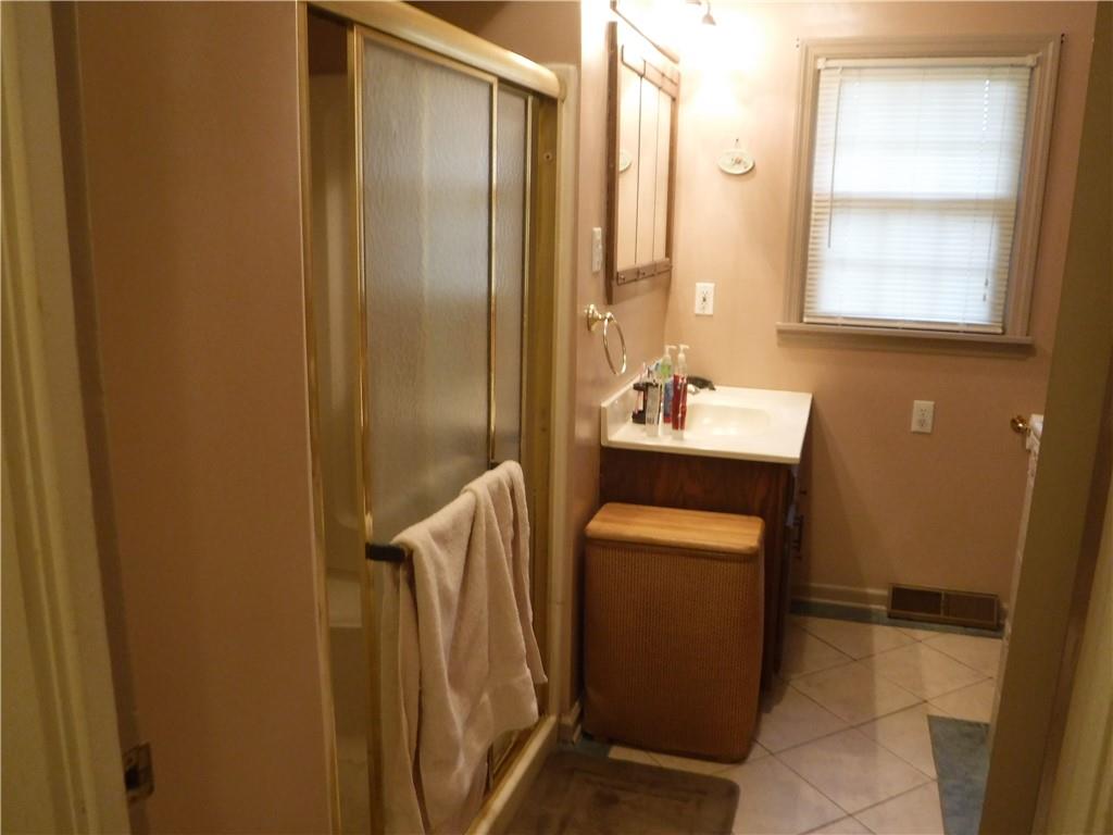 2059 Mercer Road New Brighton, PA 15066 - Photo 19 of 25 Gallery Image 19