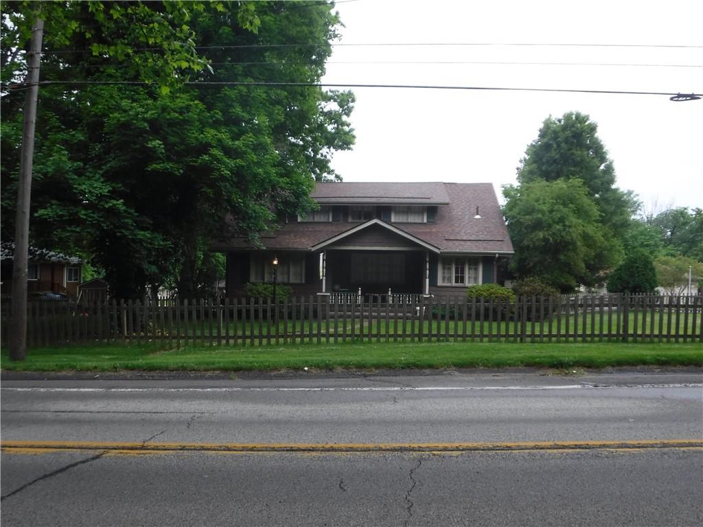 2059 Mercer Road New Brighton, PA 15066 - Photo 3 of 25 Gallery Image 3