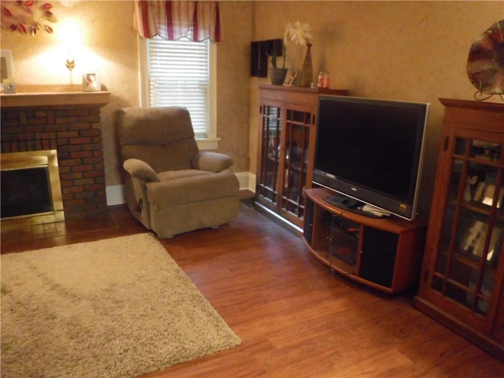 2059 Mercer Road New Brighton, PA 15066 - Photo 10 of 25 Gallery Image 10