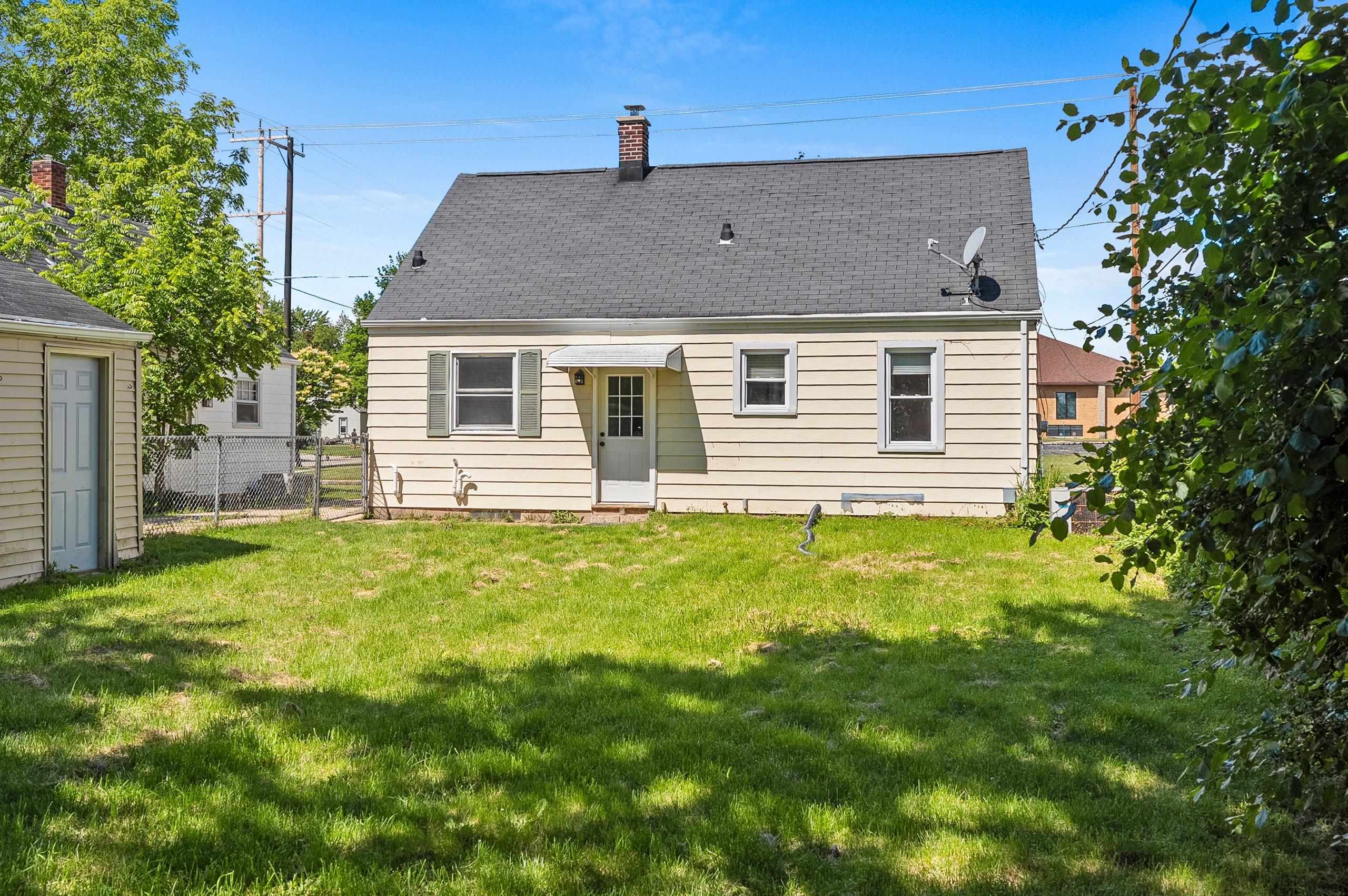 2214 North Division Street Appleton, WI 54911 - Photo 51 of 51