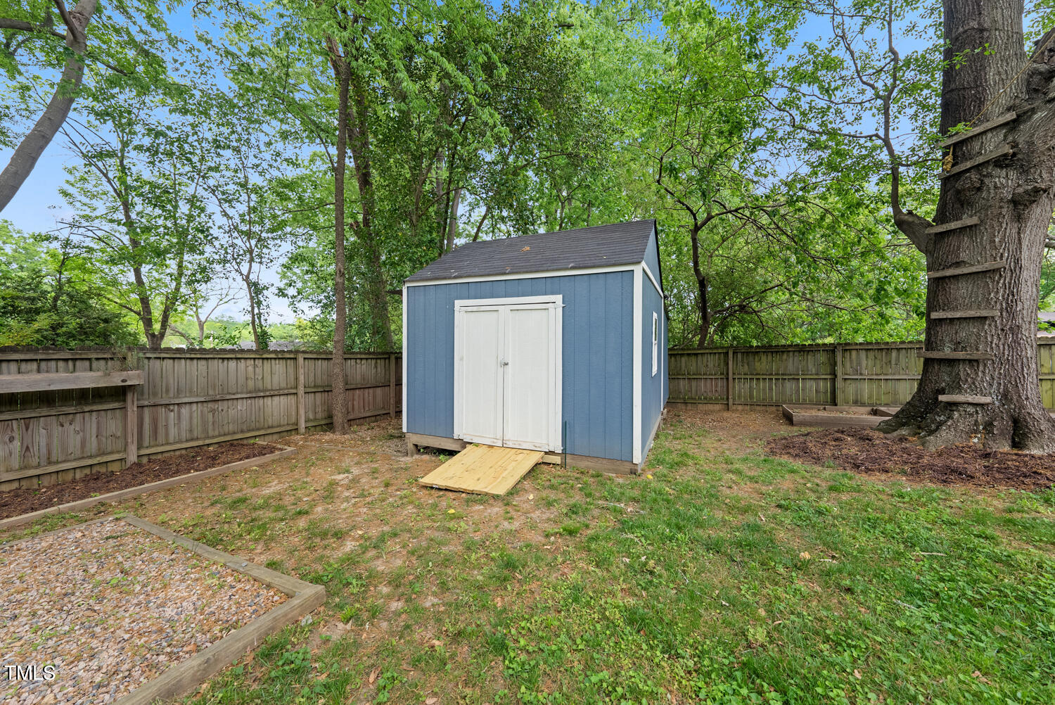 2433 Kennington Road Raleigh, NC 27610 - Photo 30 of 32 DSC05940