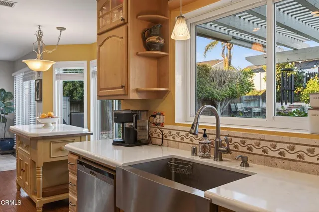 $1,005,000 | 5249 Goldenridge Court, Camarillo, CA 93012