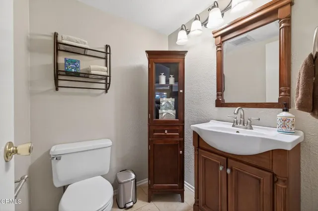 $1,005,000 | 5249 Goldenridge Court, Camarillo, CA 93012