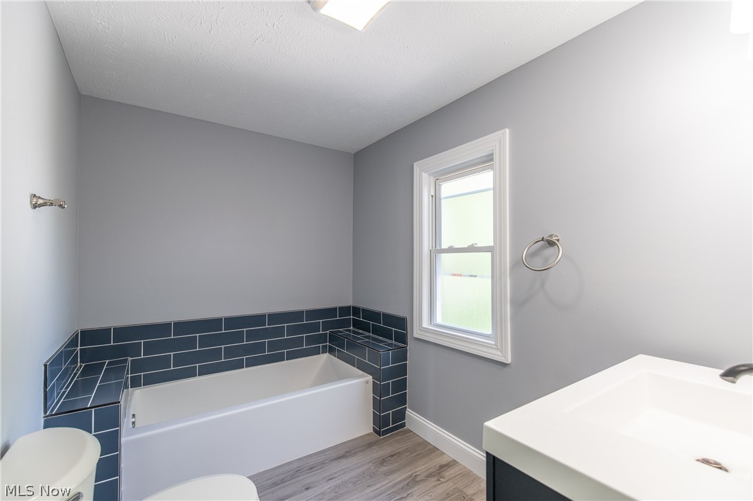 2187 Vernon Road Cleveland, OH 44118 - Photo 20 of 27