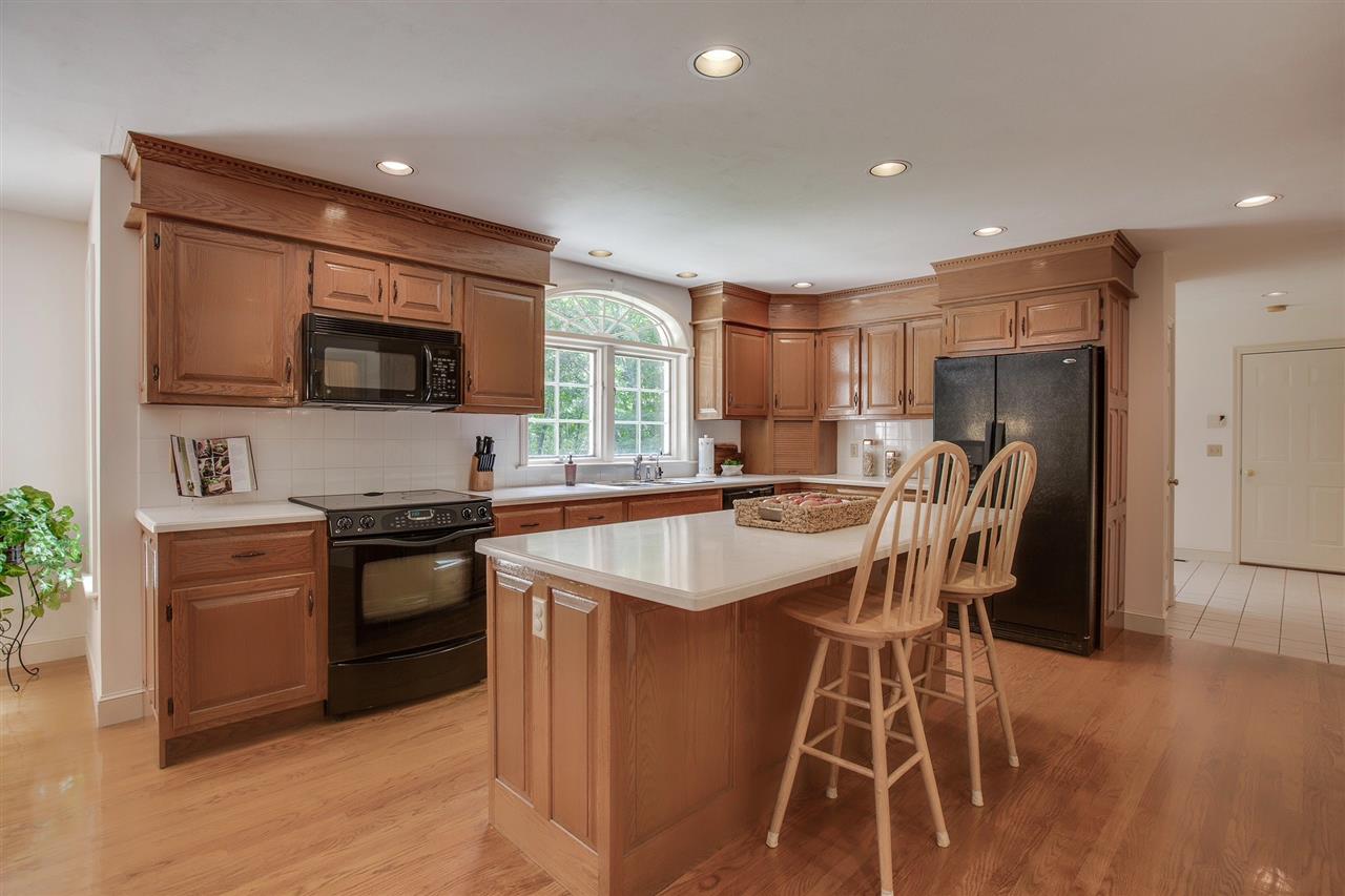 12 Greenway Road Windham, NH 03087 - Photo 19 of 36